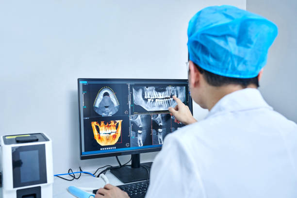Best Dentist for Tooth Abscess  in Lakemore, OH